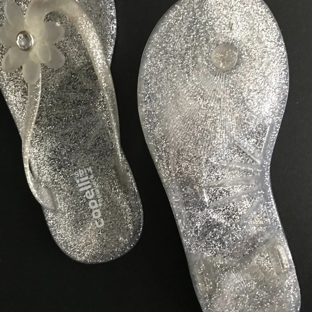 Capelli of New York Kids, Toddler (Age 4-6) Size 12 Clear Glitter Flip Flops - Picture 6 of 7